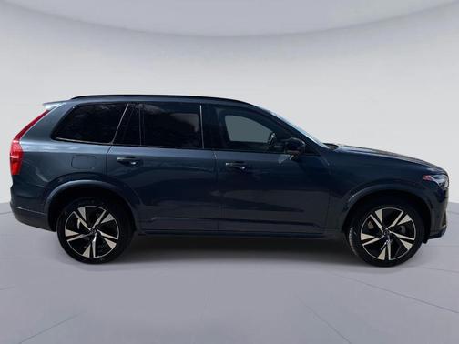 2022 Volvo XC90 Recharge Plug-In Hybrid T8 R-Design 7 Passenger