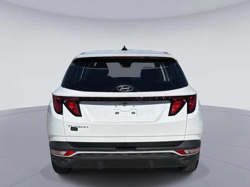 2022 Hyundai TUCSON SE