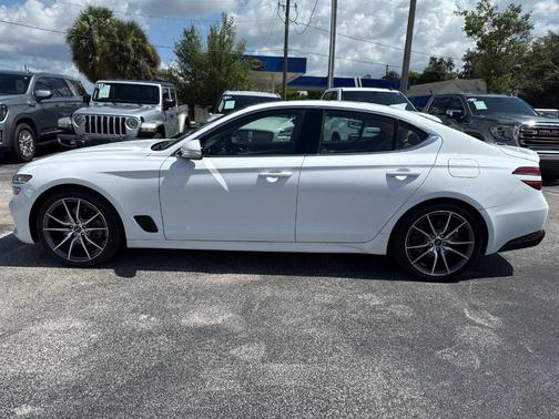 2022 Genesis G70 2.0T