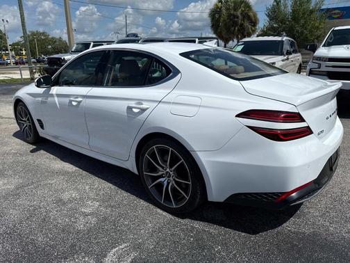 2022 Genesis G70 2.0T