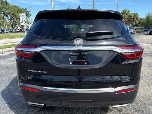 2021 Buick Enclave Essence