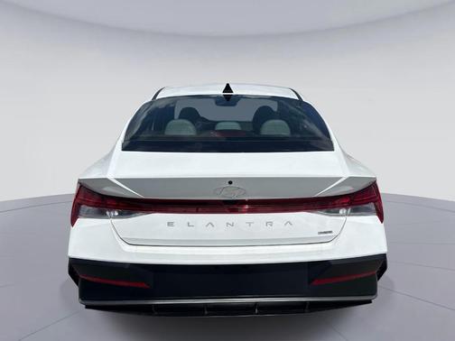 2025 Hyundai ELANTRA HEV Limited