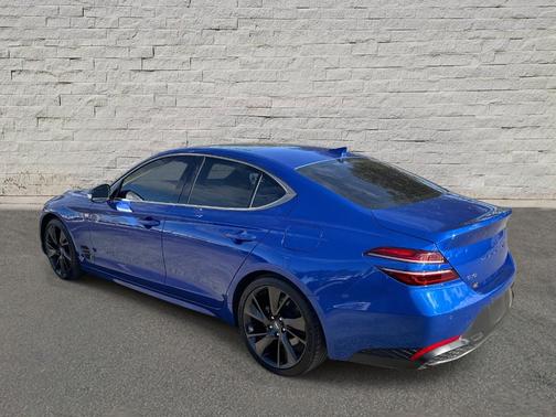 2023 Genesis G70 2.0T