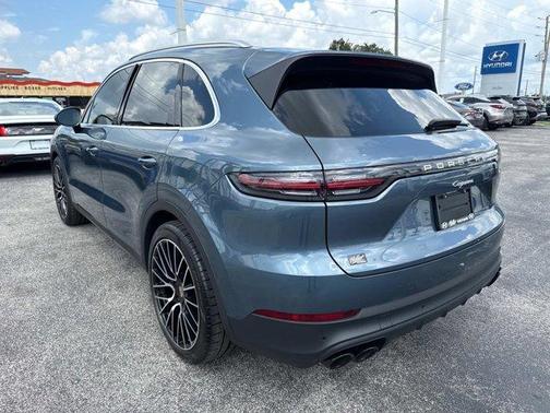 2019 Porsche Cayenne Base