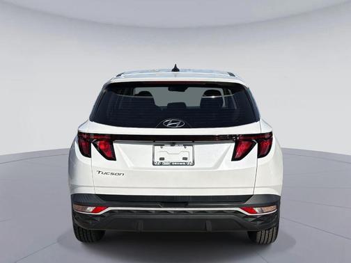 2022 Hyundai TUCSON SE