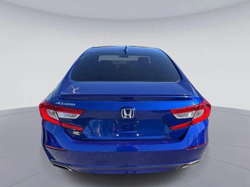 Still Night Pearl 2018 Honda Accord Sport