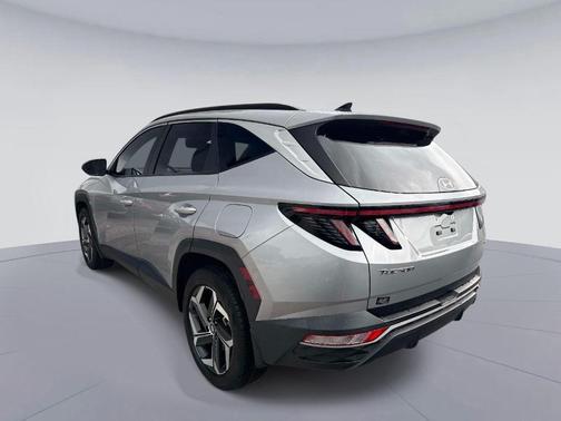 Shimmering Silver 2023 Hyundai TUCSON SEL
