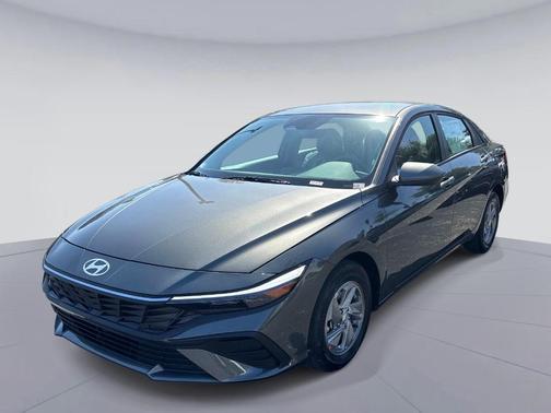 Amazon Gray 2026 Hyundai ELANTRA SE