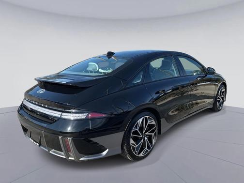 2025 Hyundai IONIQ 6 Limited