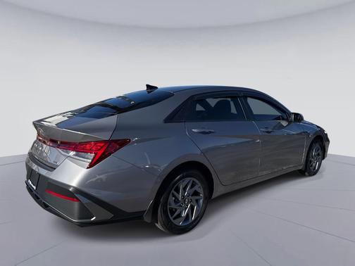 2025 Hyundai ELANTRA HEV Blue