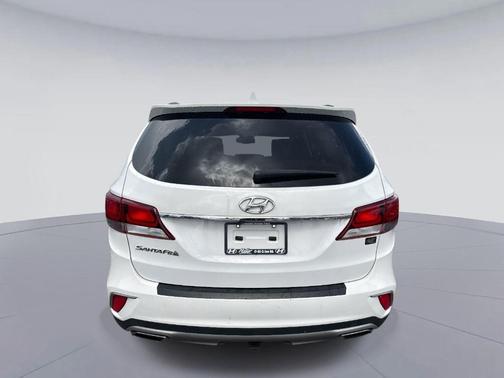 2018 Hyundai SANTA FE SE