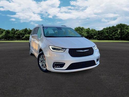 2021 Chrysler Pacifica Touring-L