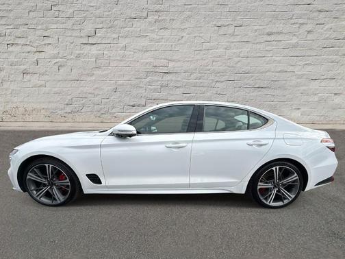 2025 Genesis G70 3.3T Sport Prestige