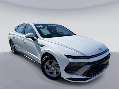 2025 Hyundai SONATA SE