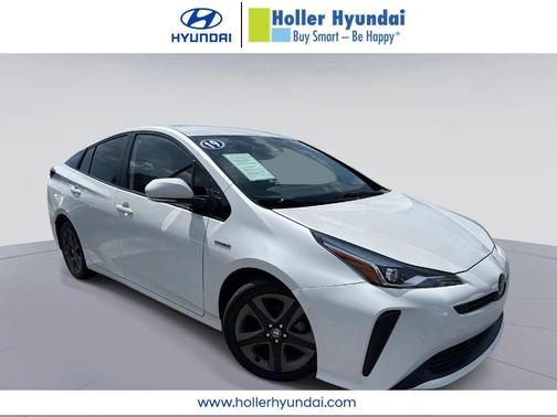 2019 Toyota Prius XLE