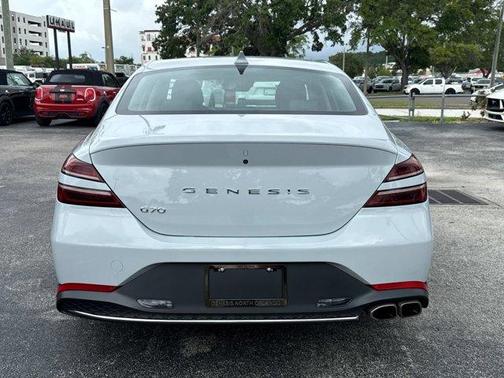 2022 Genesis G70 2.0T