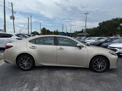 2017 Lexus ES 350 Base