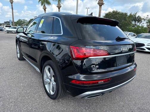2022 Audi Q5 45 S line Premium Plus
