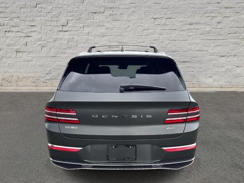 Green Matte 2025 Genesis GV80 2.5T Standard