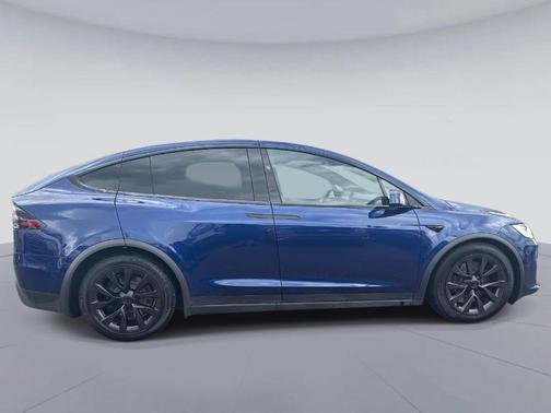 2022 Tesla Model X Plaid