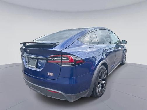 2022 Tesla Model X Plaid