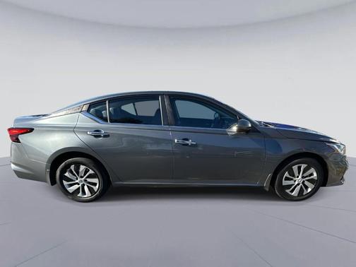 2021 Nissan Altima 2.5 S