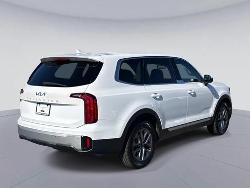 2024 Kia Telluride LX