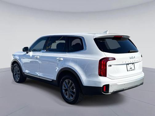 2024 Kia Telluride LX