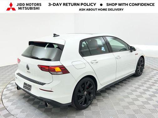 2023 Volkswagen Golf GTI 2.0T SE DSG