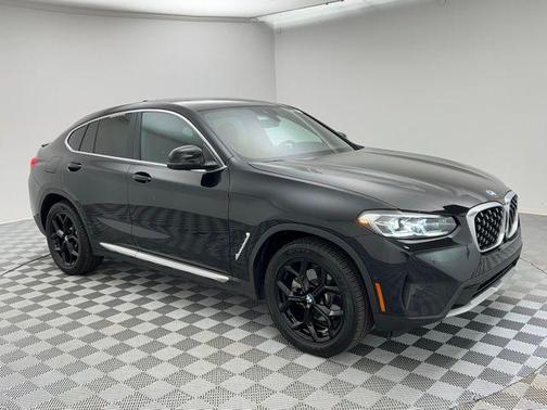 2024 BMW X4 xDrive30i