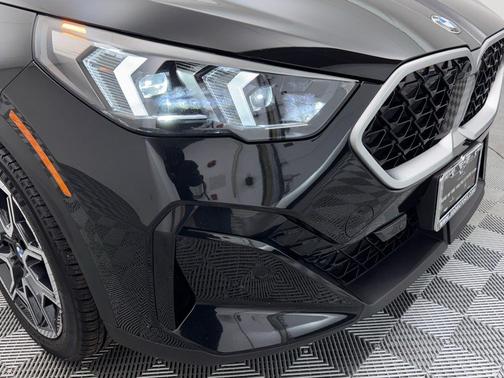 2025 BMW X2 xDrive28i