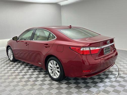 2014 Lexus ES 300h Base