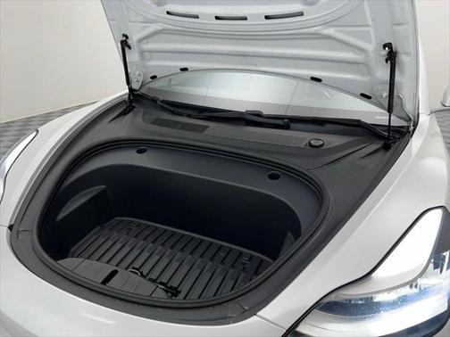 2020 Tesla Model 3 Standard Range