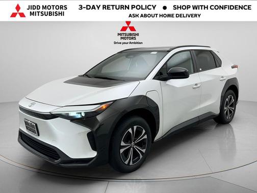 Wind Chill Pearl 2023 Toyota bZ4X XLE