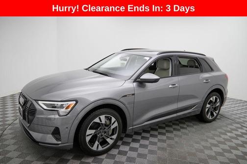 2022 Audi e-tron Premium