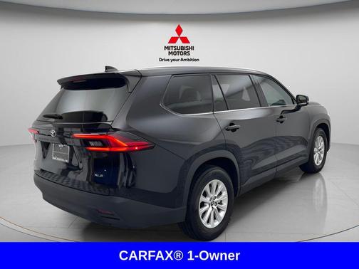 Midnight Black Metallic 2025 Toyota Grand Highlander XLE