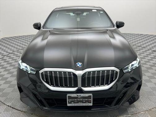 2024 BMW 530 i xDrive