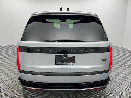 2023 Land Rover Range Rover P530 SE