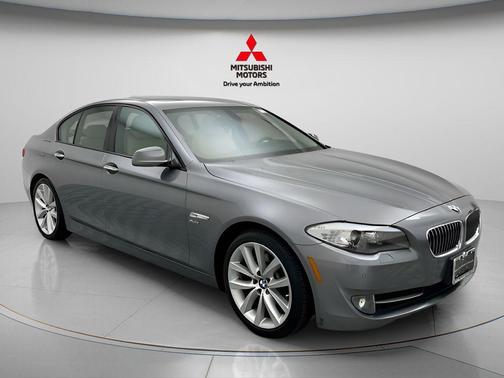 Space Gray Metallic 2011 BMW 535 xDrive