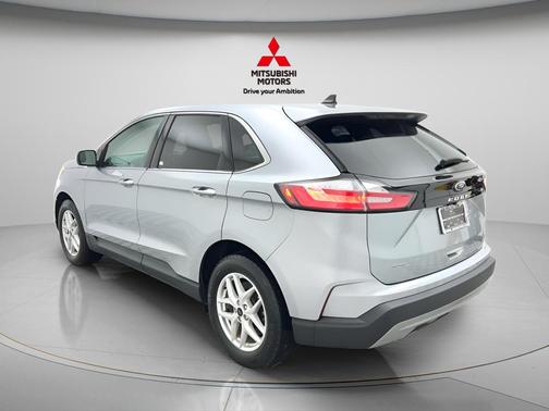 ICONIC SILVER 2024 Ford Edge SEL