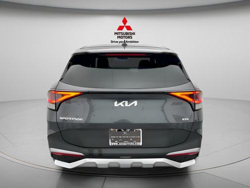Gravity Gray 2024 Kia Sportage LX