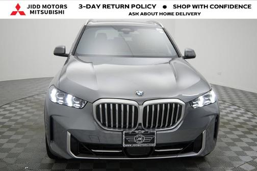 Skyscraper Grey Metallic 2026 BMW X5 xDrive40i