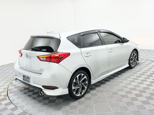 2016 Scion iM Base