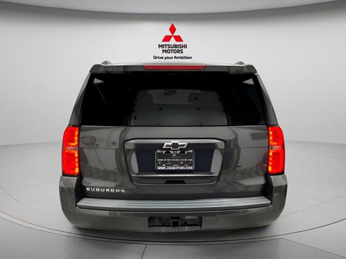 2017 Chevrolet Suburban LT