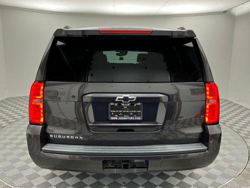 2017 Chevrolet Suburban LT