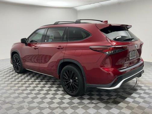 2024 Toyota Highlander XSE