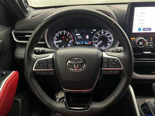 2024 Toyota Highlander XSE