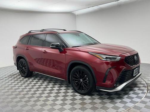 2024 Toyota Highlander XSE