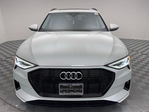 2021 Audi e-tron Premium