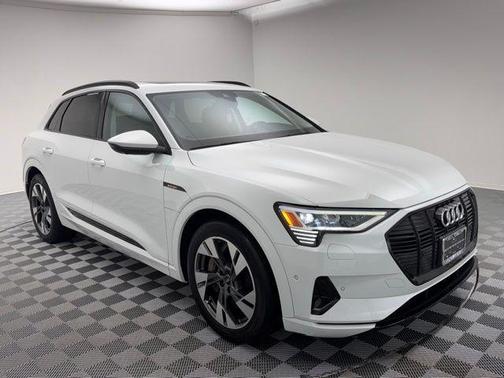 2021 Audi e-tron Premium